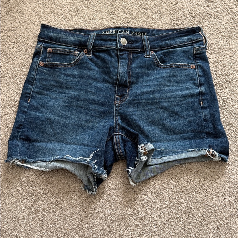American Eagle Outfitters Denim dark wash Jean Shorts (size 8)